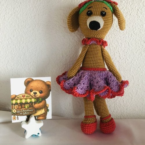 Bonbon chienne en robe violette en coton fait main artisanalement les doudous de ghis