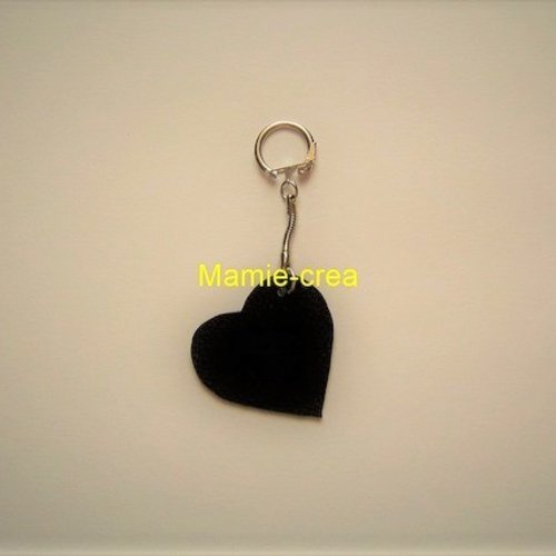 Porte-clefs cœur en simili cuir noir
