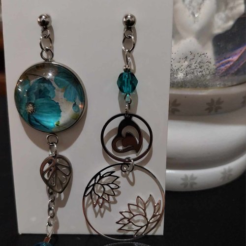 Boucles acier inoxydable argent dépareillées "fleur"