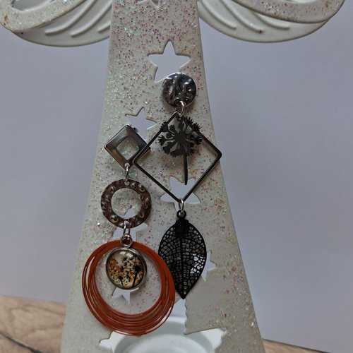 Boucles acier inoxydable dépareillées "pissenlit ocre"