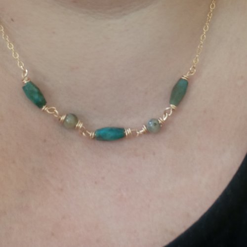 Collier chaîne gold filled et turquoises