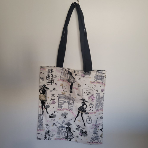 Tote bag