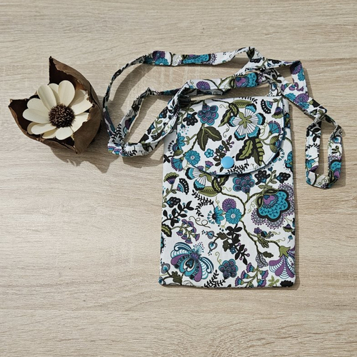 Pochette téléphone en bandoulière