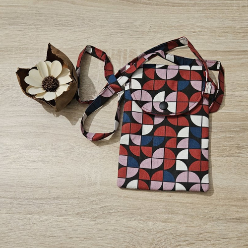 Pochette téléphone en bandoulière