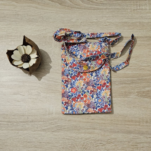 Pochette téléphone en bandoulière