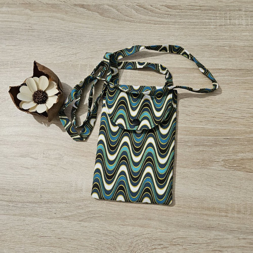 Pochette téléphone en bandoulière