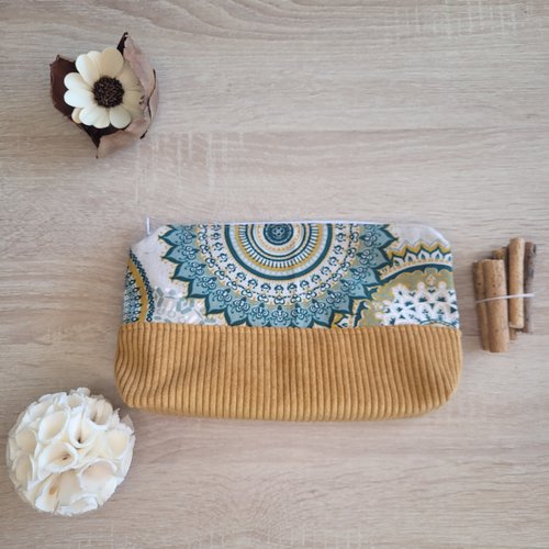 Trousse bi-matière