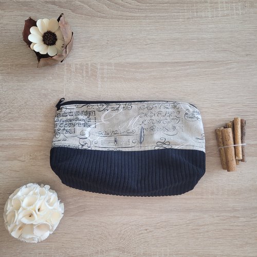 Trousse bi-matière