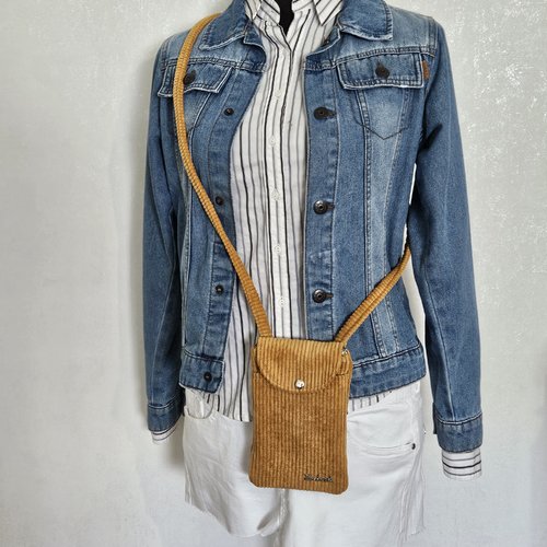 Pochette téléphone en velours en bandoulière