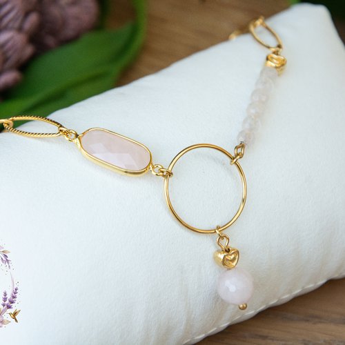 Collier acier inoxydable doré et quartz rose 44 cm "douceur de tifana" assembler mains (a549)