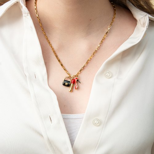Collier "c'est tout." acier 304l doré et résine rouge 45 cm bijoux femme assembler mains (a907)
