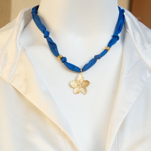Collier "hanae" acier 316l et tissu bleu roi 47 cm bijoux femme assembler mains (a895)