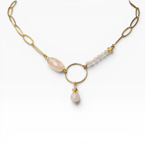 Collier acier inoxydable doré et quartz rose 44 cm "douceur de tifana" assembler mains (a549)