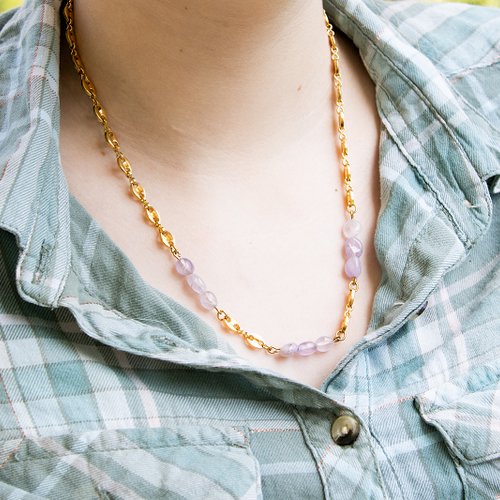 [déstockage -50%] collier "aryana" acier 316l doré améthyste 48 cm bijoux femme assembler mains (a610)
