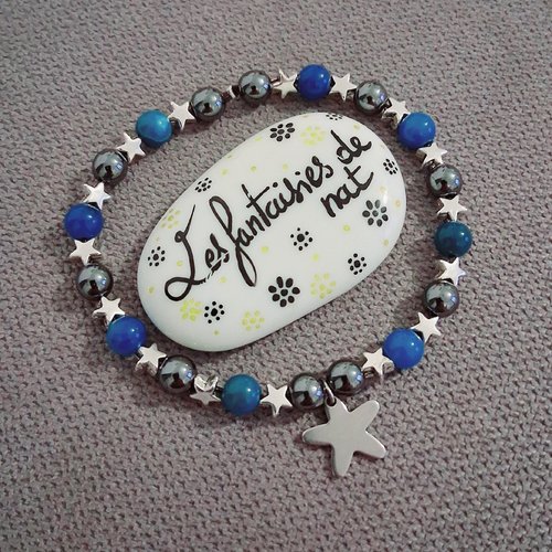 Bracelet en perles et étoiles