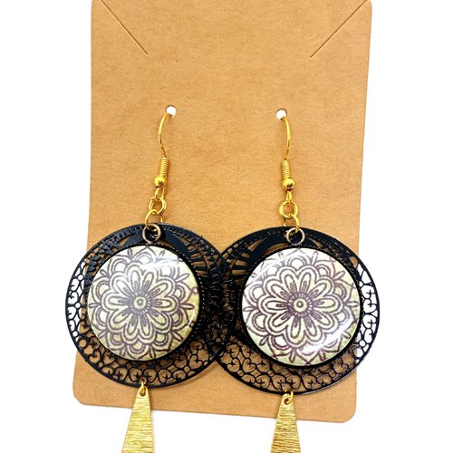 Destockage boucles d'oreilles *yoli* en laiton doré avec pendentifs recouverts de cabochons synthétiques