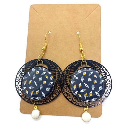 Boucles d'oreilles *luky * en laiton doré avec pendentifs recouverts de cabochons en résine