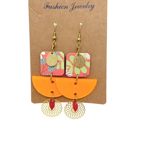 Destockage boucles d'oreilles en laiton doré avec pendentifs bois recouverts de papier verni