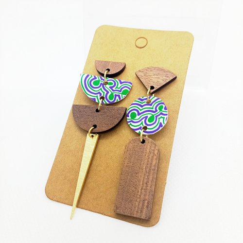 Boucles d'oreilles asymétriques *julienne* avec pendentifs en bois et en acrylique fait main