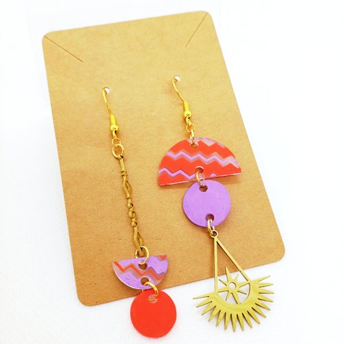 Boucles d'oreilles asymétriques en acier inoxydable doré avec pendentifs fait main