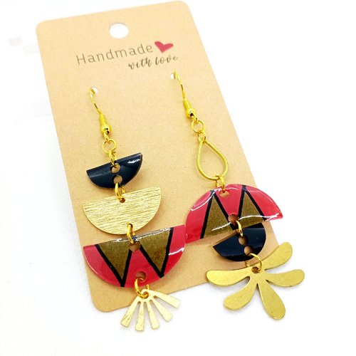 Boucles d'oreilles asymétriques