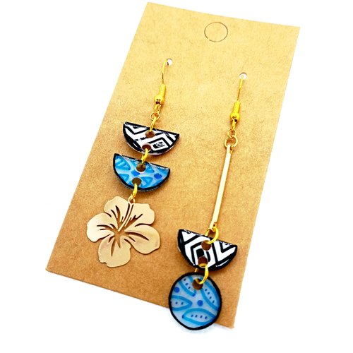 Boucles d'oreilles asymétriques