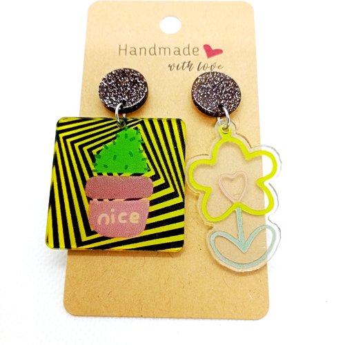 Boucles d'oreilles fantaisie cadre floral