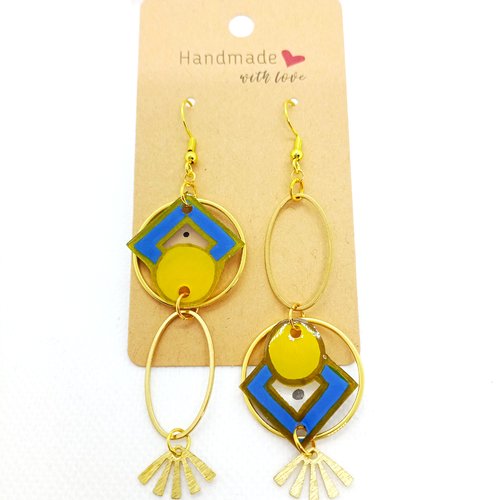 Boucles d'oreilles asymétriques