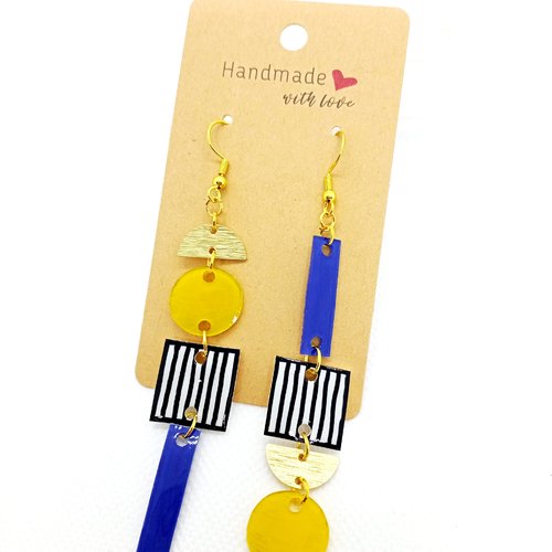 Boucles d'oreilles asymétriques