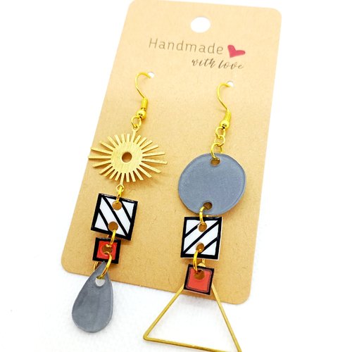 Boucles d'oreilles asymétriques