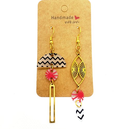Boucles d'oreilles asymétriques en acier inoxydable doré avec pendentifs en acrylique fait main