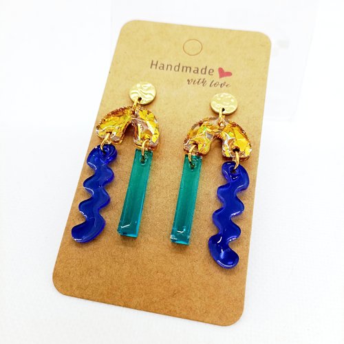 Boucles d'oreilles en résine