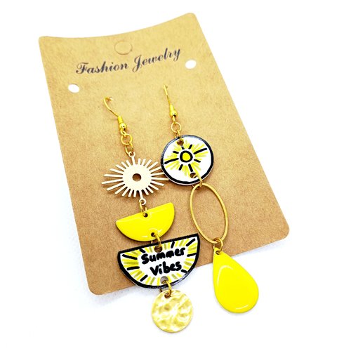 Boucles d'oreilles asymétriques