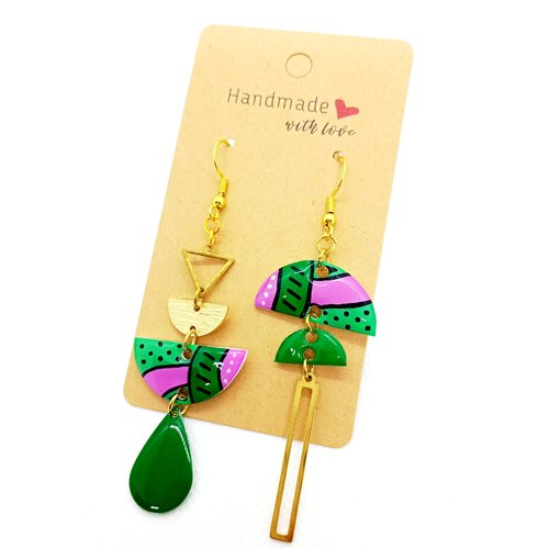 Boucles d'oreilles asymétriques