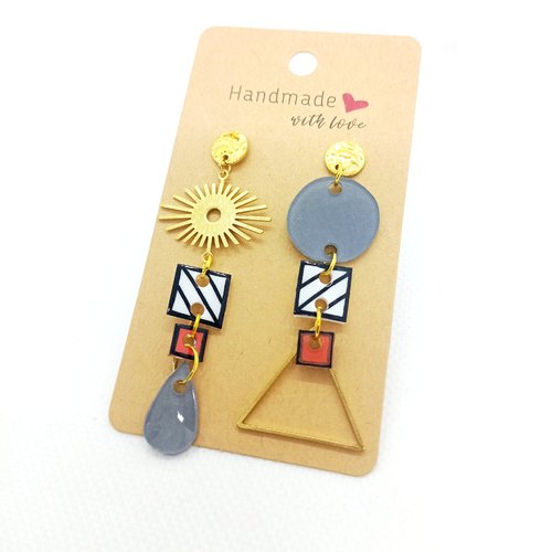 Boucles d'oreilles asymétriques