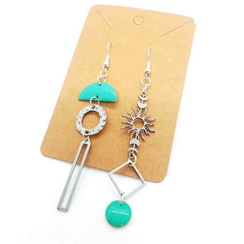 Boucles d'oreilles pendantes asymétriques