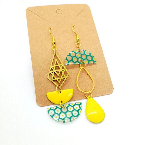 Boucles d'oreilles pendantes asymétriques