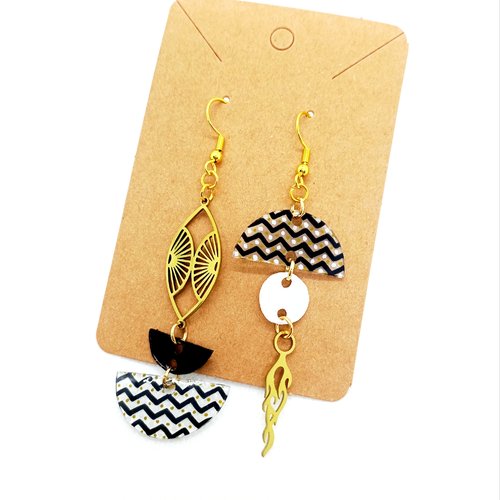 Boucles d'oreilles pendantes asymétriques