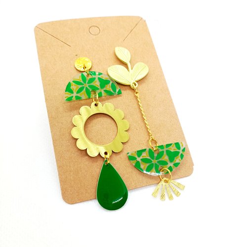 Boucles d'oreilles pendantes asymétriques