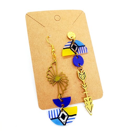 Boucles d'oreilles pendantes asymétriques