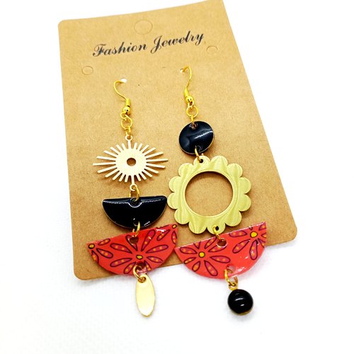 Boucles d'oreilles pendantes asymétriques