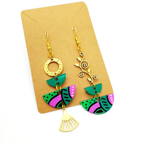 Boucles d'oreilles pendantes asymétriques