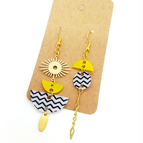 Boucles d'oreilles pendantes asymétriques