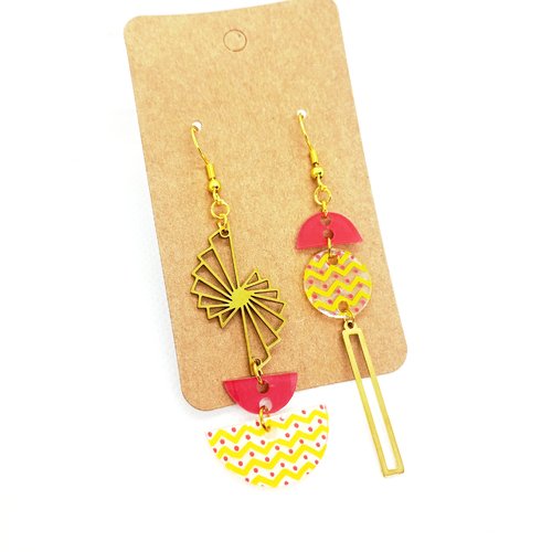 Boucles d'oreilles pendantes asymétriques
