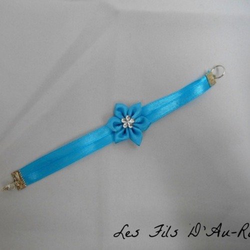 Bracelet en satin avec fleur en satin turquoise 