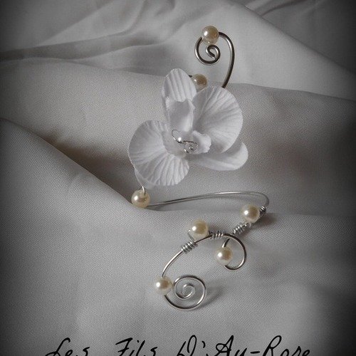 Bracelet charlotte avec orchidée blanche et fil aluminium argenté 