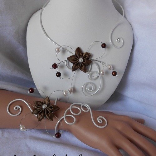 Parure zoé 3 pièces avec collier , bracelet et boucles d'oreilles en nacrée et chocolat 