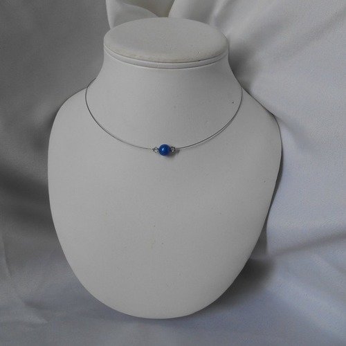 Collier classica avec perles bleu roi et perles swarovski 