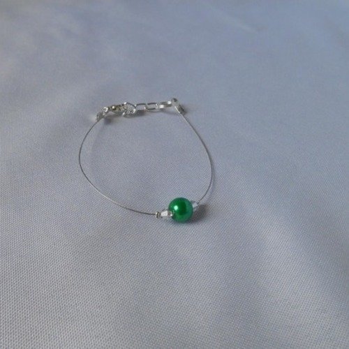 Bracelet classica avec perles verte et perles swarovski 