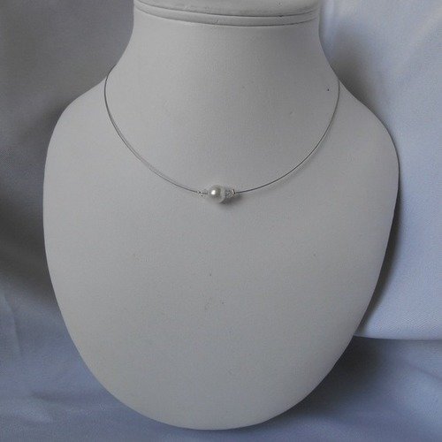 Collier classica avec perles nacrée et perles swarovski 